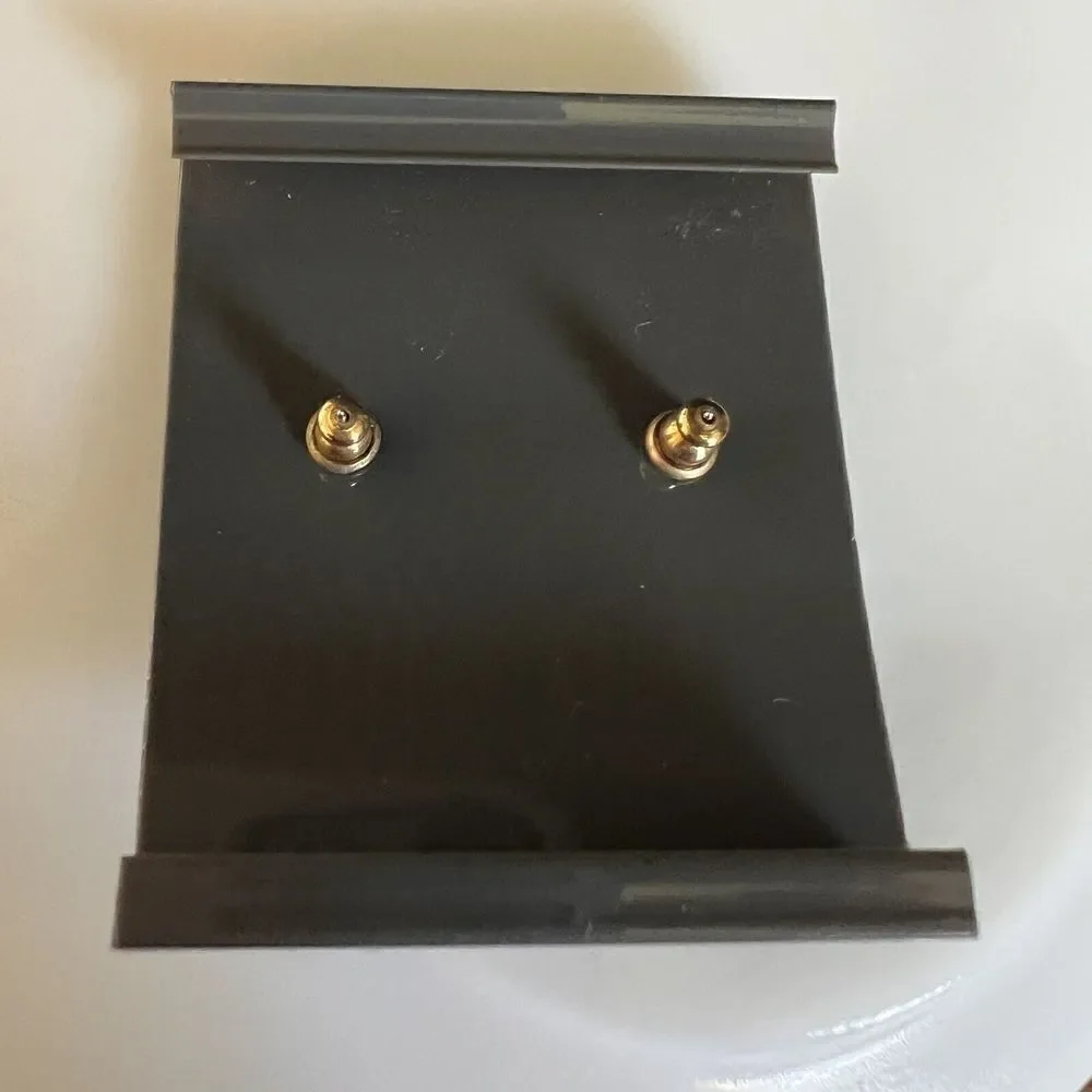 Vintage Trifari Rose Leaf Brushed Gold Tone Earrings Leaves Stud Pierced 4553